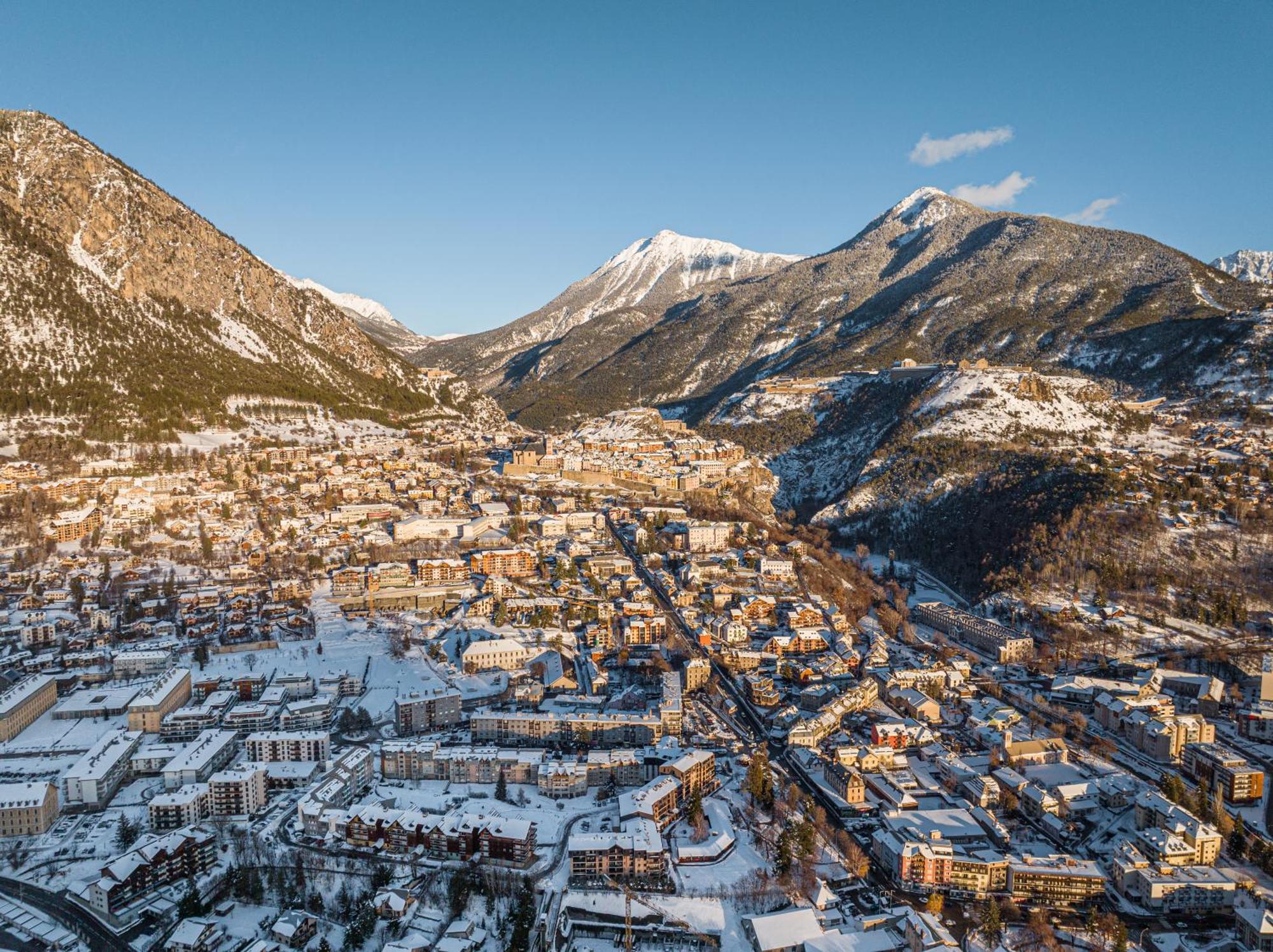 Hotel Vauban Briancon Serre Chevalier Exterior foto